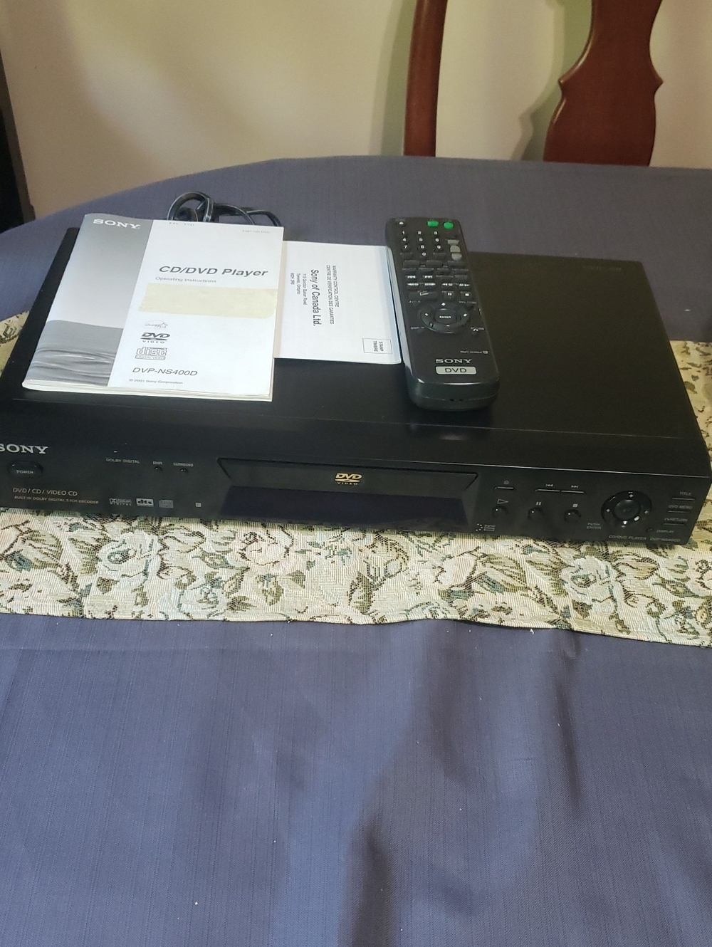 Sony DVP-NS400D Single DVD Compact Disc CD Player Black Works Excellent.